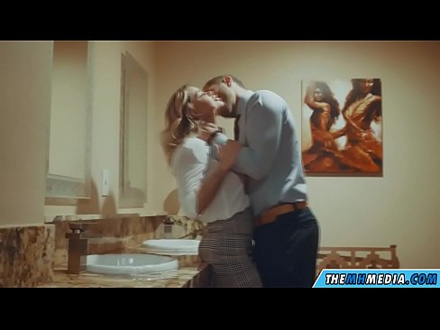 ❤️ Когато наедряла блондинка ви съблазни в обществена тоалетна ️ Слуги в bg.mathem-1-class.ru